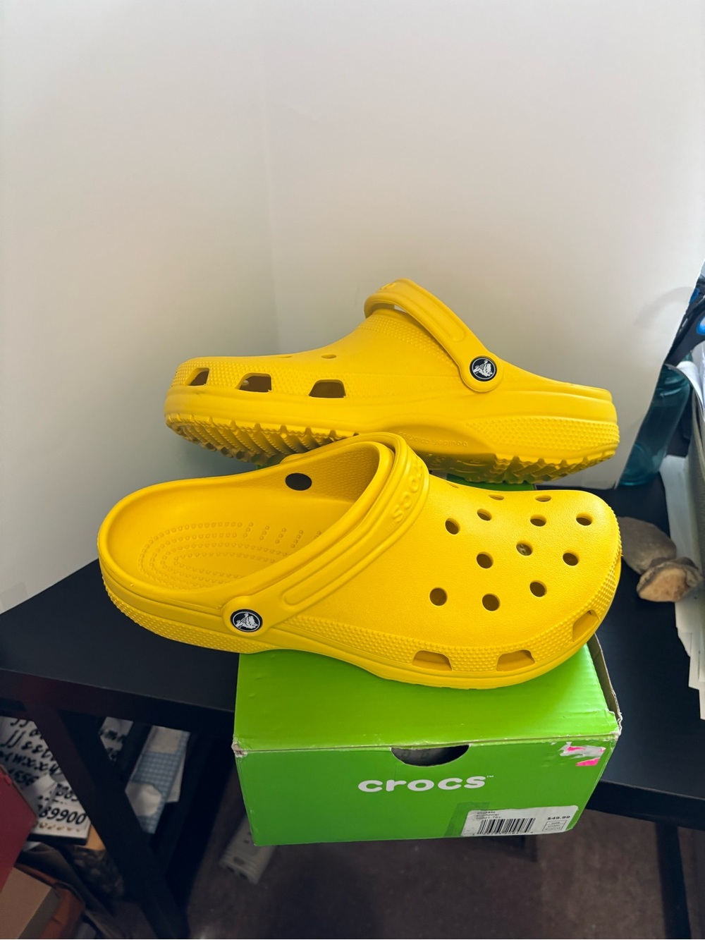 CROCS Unisex Clog in Sunflower Yellow NWT